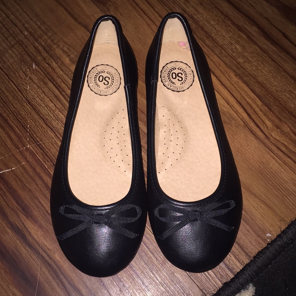 Black flats